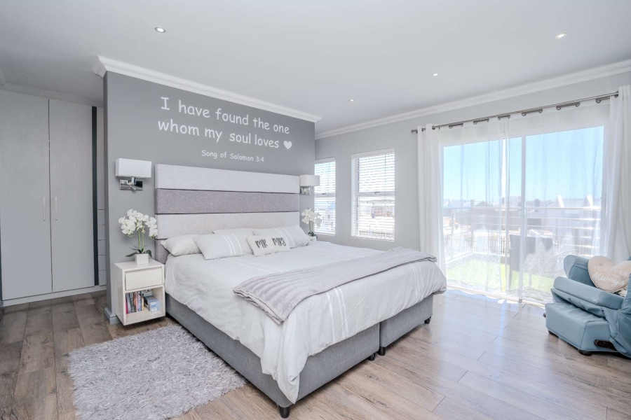 4 Bedroom Property for Sale in Laguna Sands Western Cape